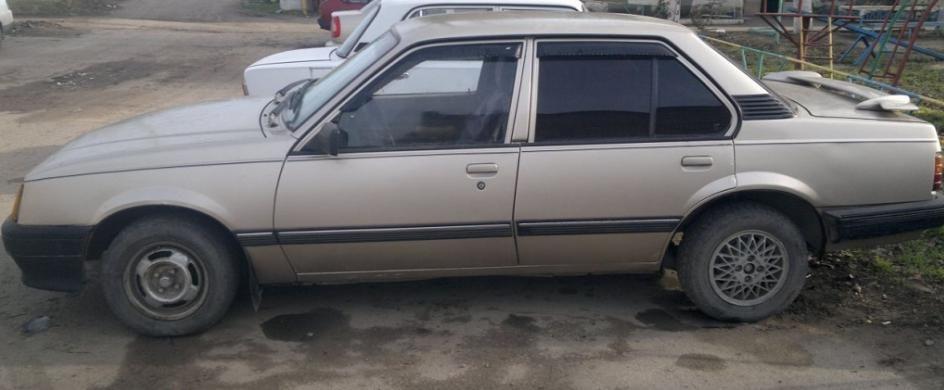 Вітровики Opel Ascona C Sd 1981-1988 Cobra Tuning