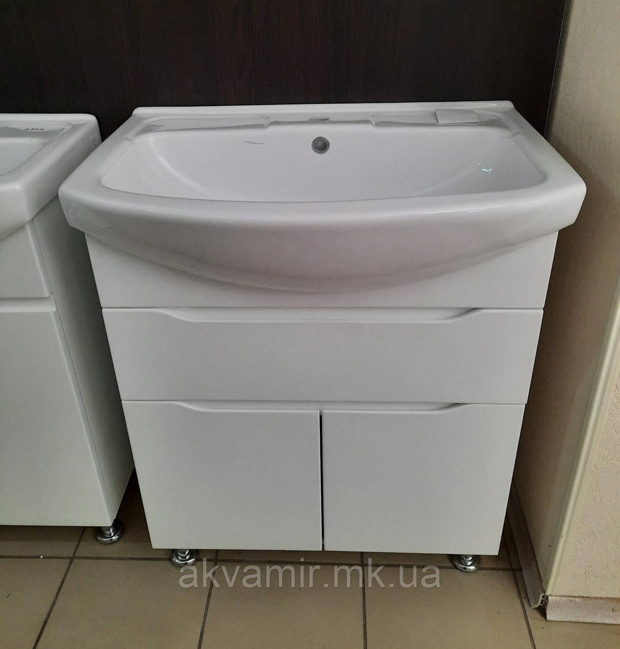 Тумба Ніколь M-серія 70 см з умивальником "Изео 70", фото 1