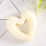 Валик, бублик у формі серця білого кольору з гумкою та невидимками у наборі., фото 2
