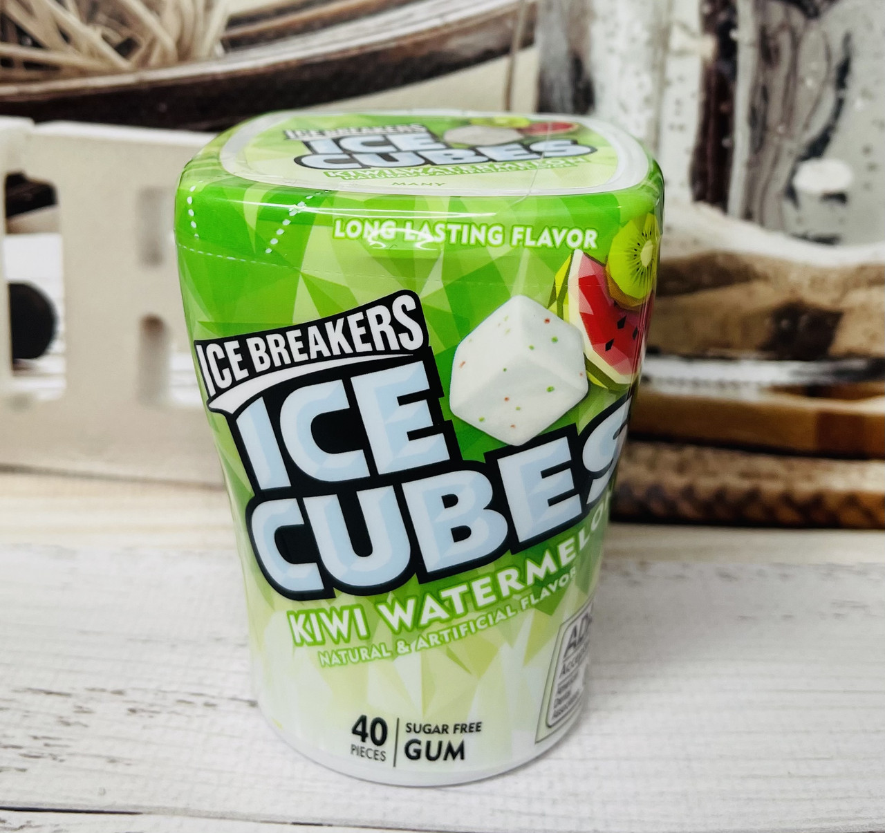Жувальна гумка ICE BREAKERS Ice Cubes "Ківі-арбуз"