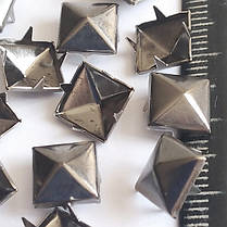 Кліпки "Пірамідки" 8х8мм чорні, з ланцюгами для декору сумок, браслетів, рюкзаків, кепок.DIY, фото 2
