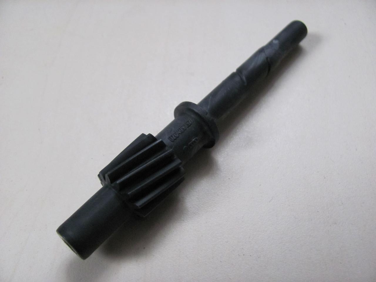 Шестерня приводу спідометра Volkswagen T4 13 z VAG