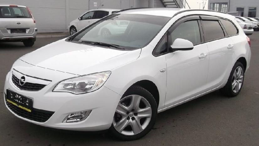 Ветровики Opel Astra J Sports Tourer 2010 Cobra Tuning