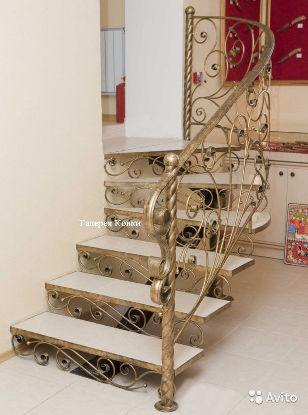Ковані сходи в купити