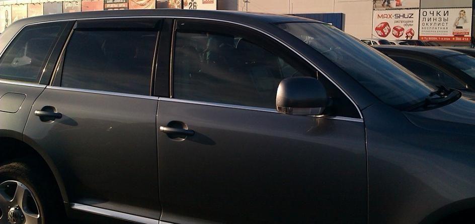 Ветровики VW Touareg I 2007-2010 Cobra Tuning