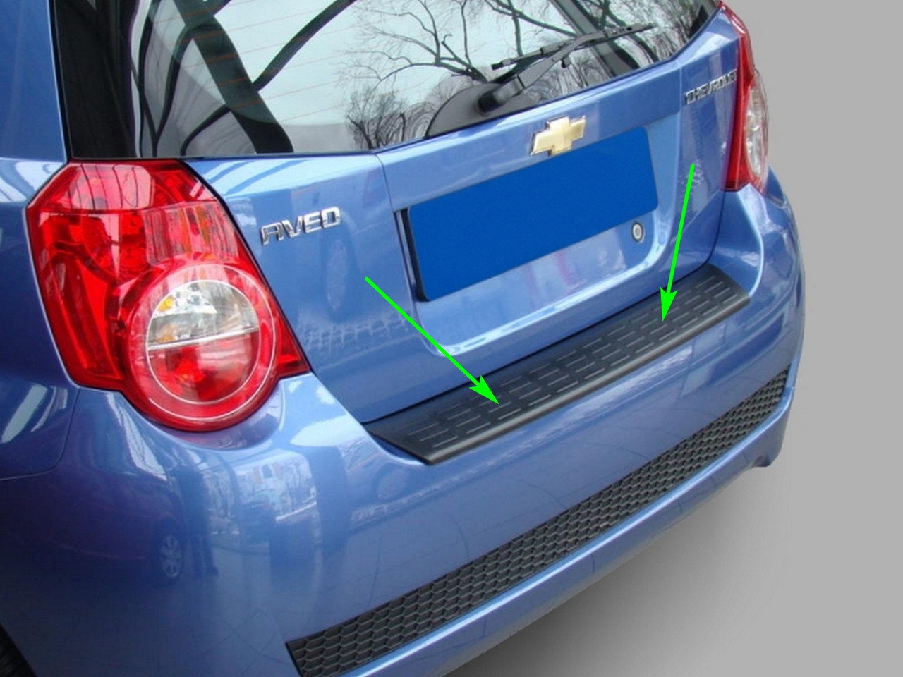 Захисна накладка на задній бампер для Chevrolet Aveo T255 5-дверний хетчбек 2008-2023, фото 1