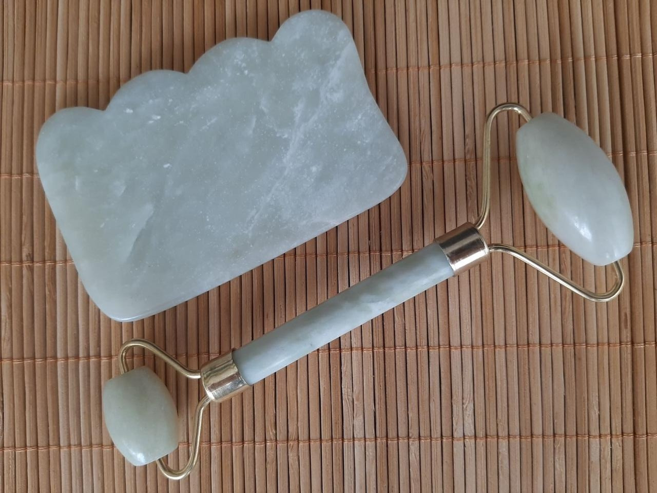 Набір масажер ролер для обличчя і тіла плюс скребок Гуаша, фото 1