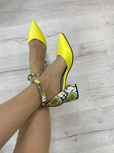 Яркие туфли женские кожаные желтые, натуральная кожа под питон ...