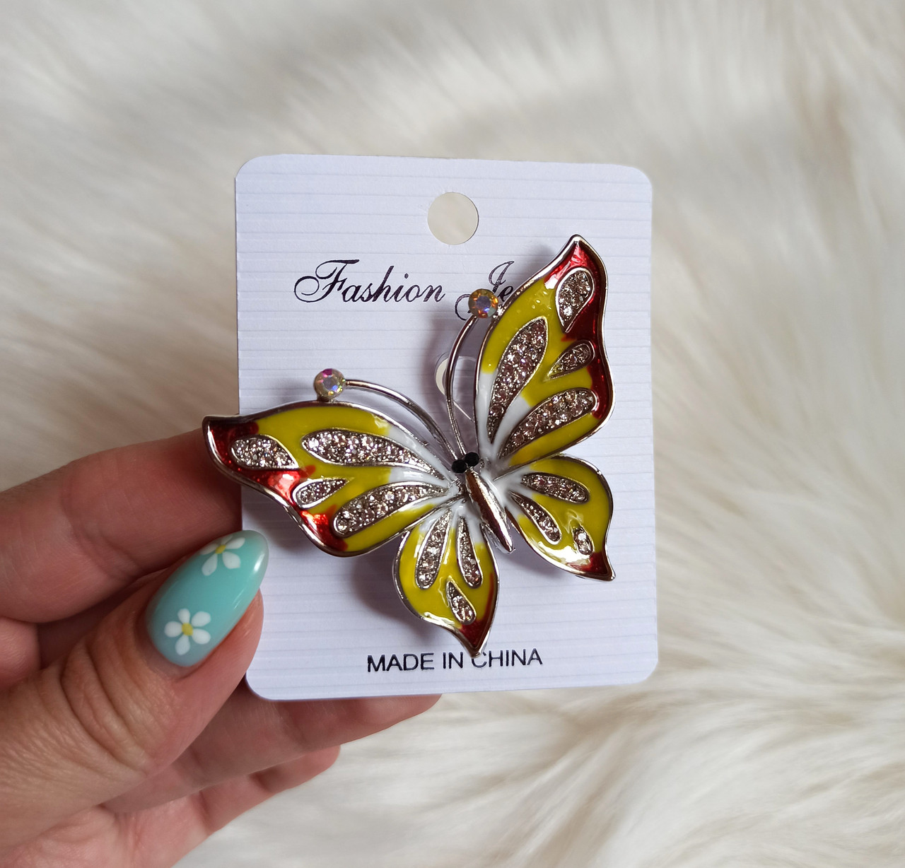 Брошка метелик Колір срібло Металевий сплав Прозорі стрази 5.5 см x 4.5 см