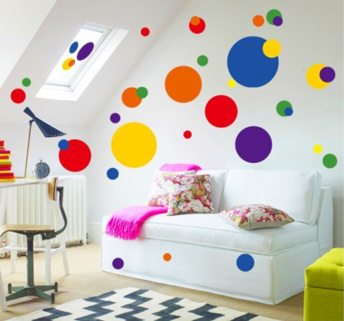 Вінілові наклейки на стіну, вікна, двері до дитячої кімнати "різнобарвні круги" (лист 50 см*70 см)