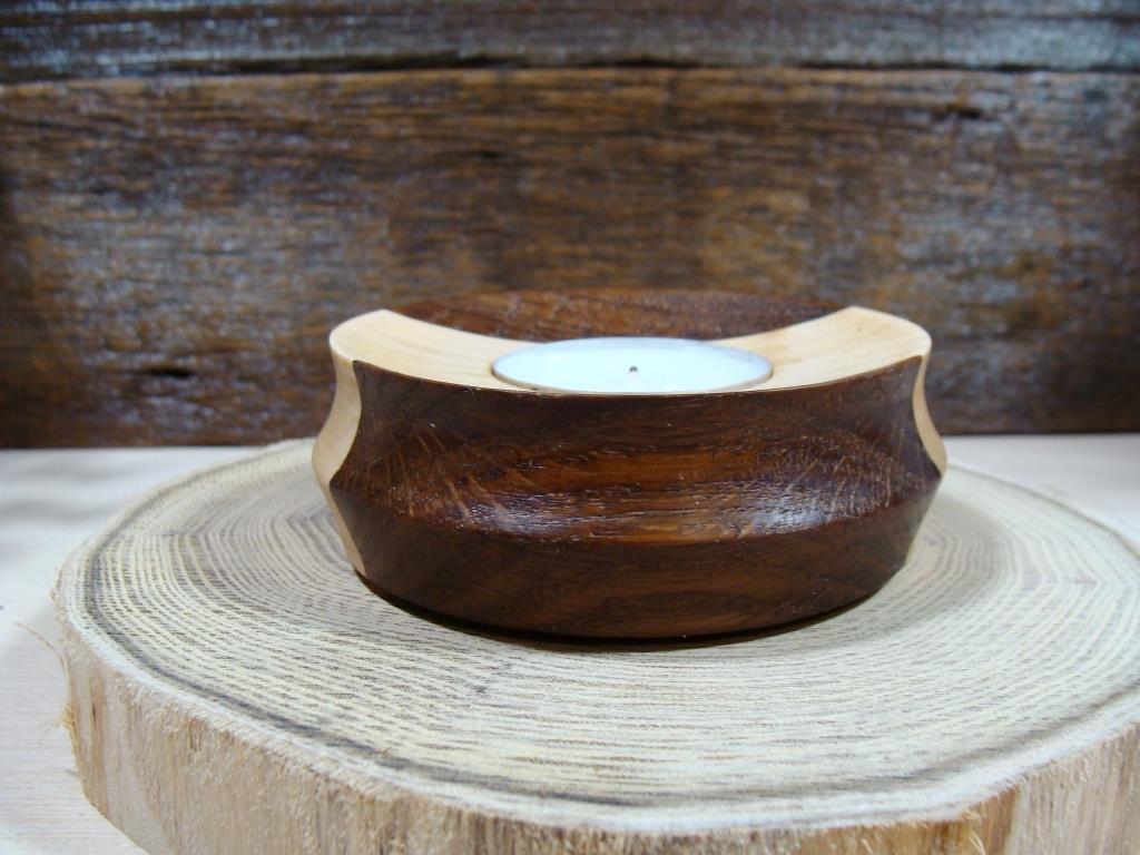 Дерев'яний свічник для чайної свічки ручної роботи