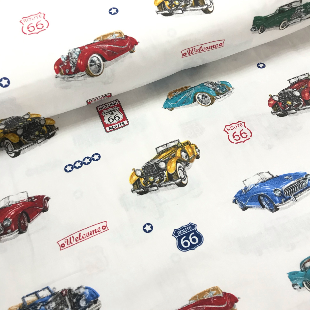 Бавовняна тканина Польська, ретро машинки "route 66" на білому (0270)