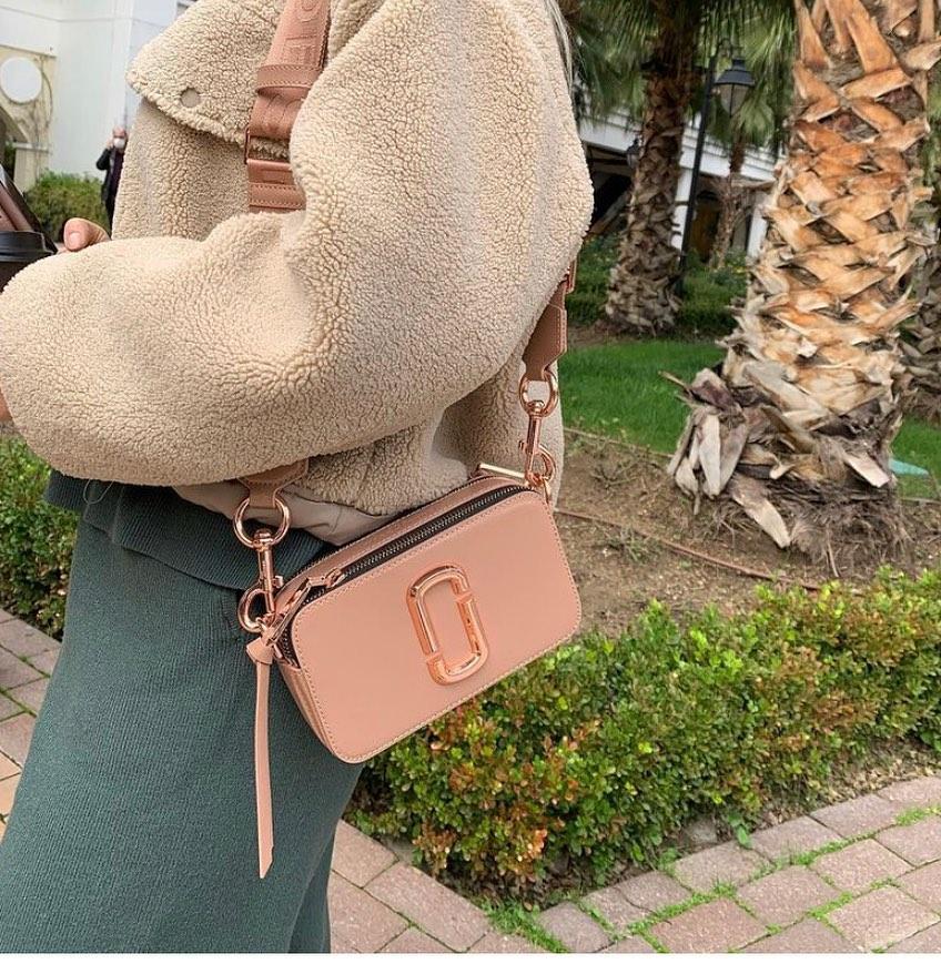 バッグ MARC JACOBS SNAPSHOT DTM SUNKISSED Marc Jacobs The Snapshot DTM Crossbody Handbag – ShopCGX