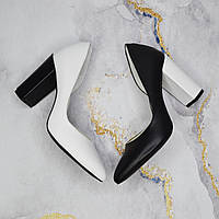 Туфлі на широкому каблуці