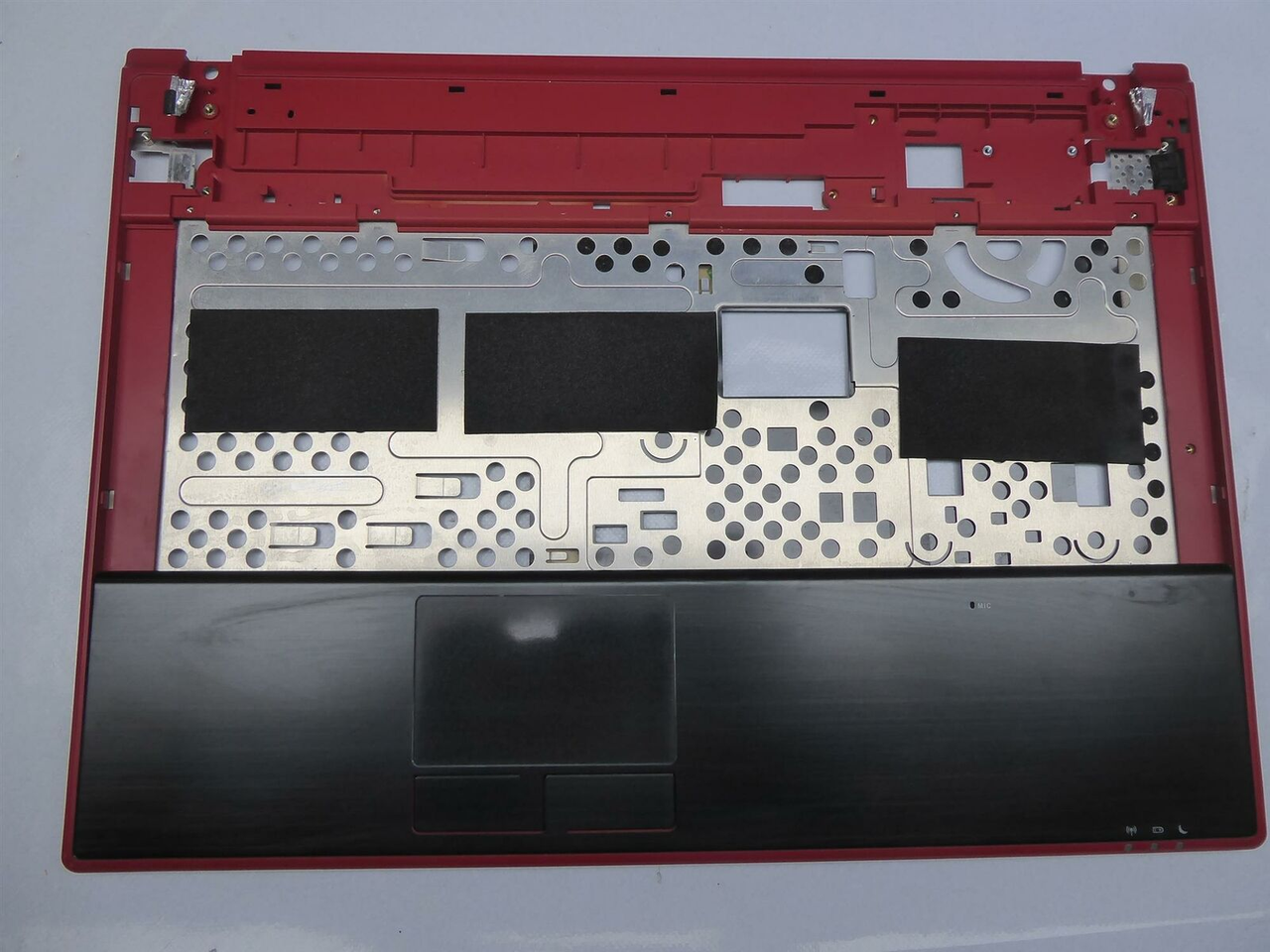 MSI GX640 Корпус C (топкейс, середня частина) б/в