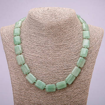Намисто з натурального каменю Нефрит прямокутник d-13х18мм L-48см