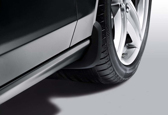 Бризковики передні для Audi A3 2013 (2 шт.) 8V3075111