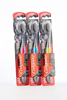 Зубна щітка Colgate CHARCOAL medium  (6910021100201)