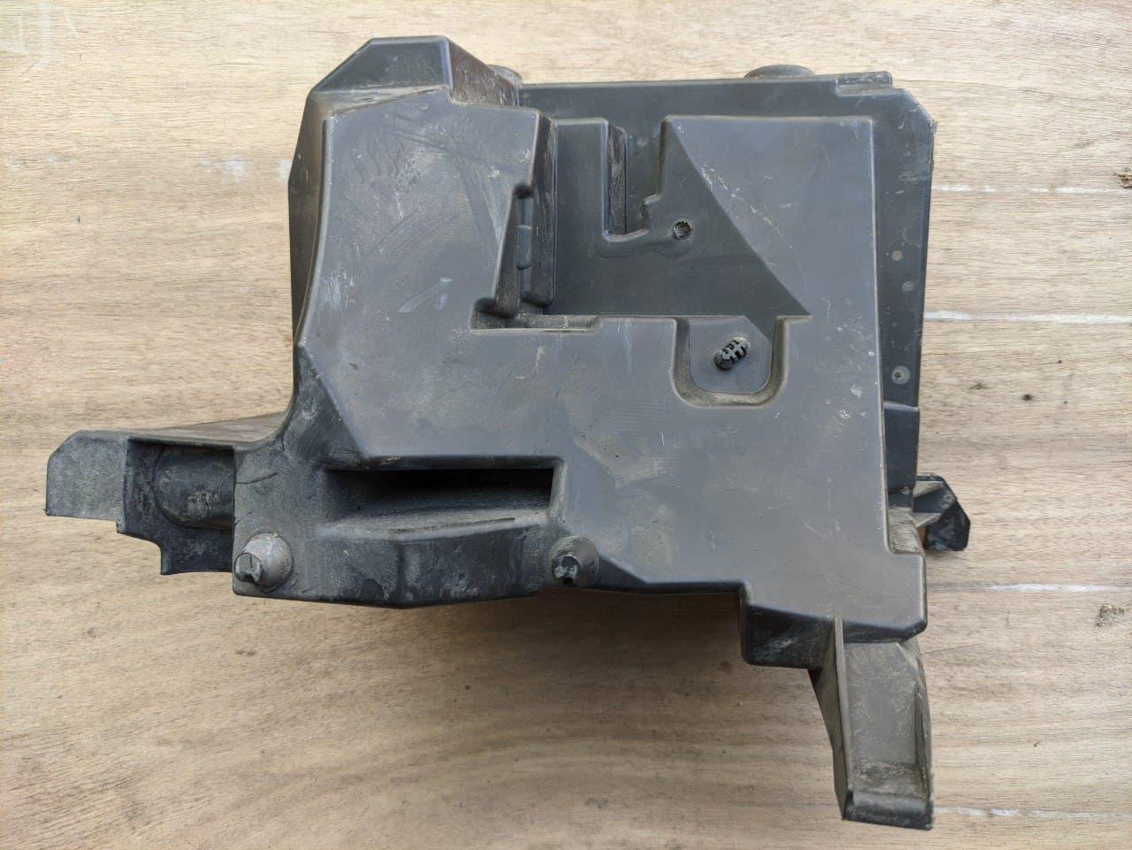 Корпус блоку запобіжників Renault Kangoo 2, 2008-, 8200356340 (Б/У)
