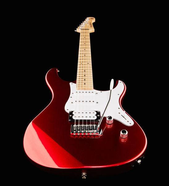 YAMAHA PACIFICA 112VM Red Metallic