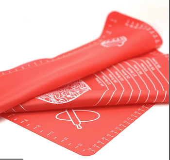 Силіконовий килимок для випікання та розкачування тіста 28х38 см, червоний (KG-2511)