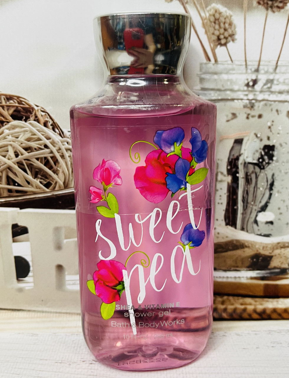 Гель для душу Bath and Body Works "Пелюстки Троянд і Фіалок"