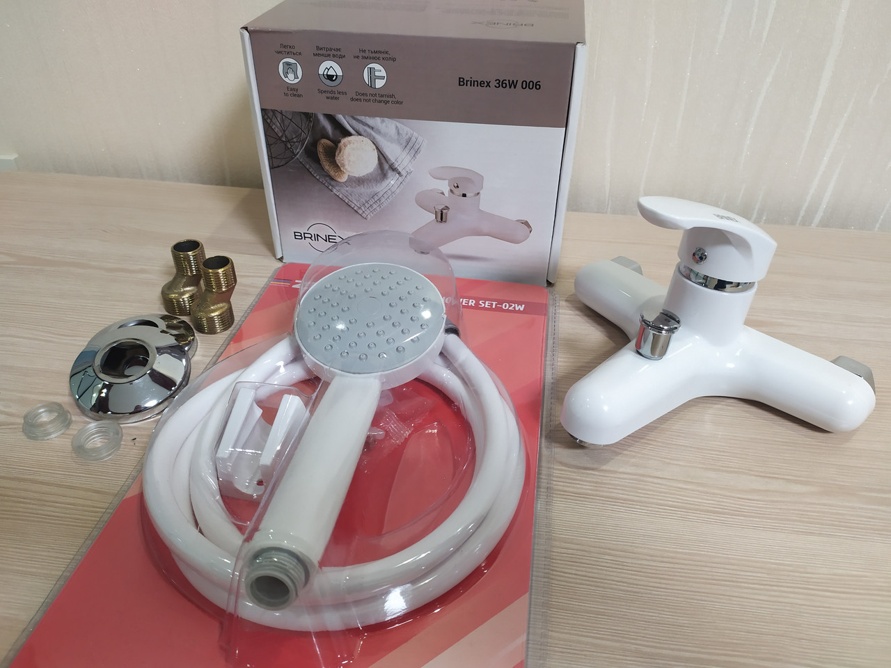 Змішувач для ванни та душу з термопластичного пластику SW Brinex 36W 006-005
