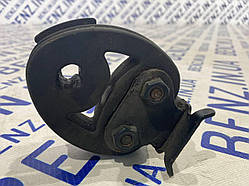 Подушка кріплення вихлопної труби Mercedes W221 A2104920444