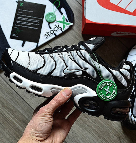 Nike Air Max Tn plus . Nike Bootlands