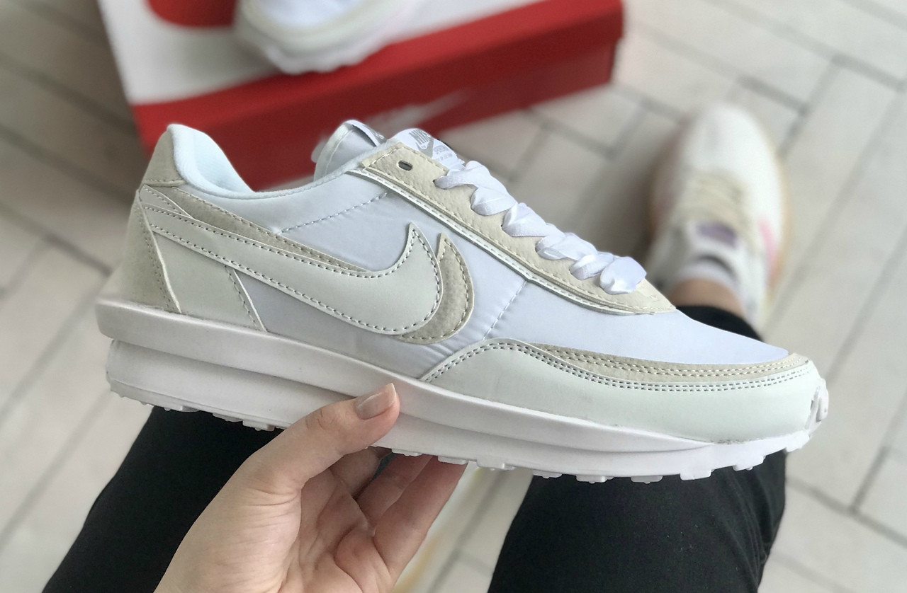 Чоловічі і жіночі кросівки Nike Secai