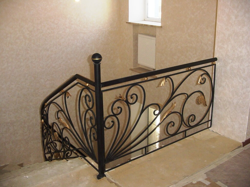 Візерунки кування на поручні