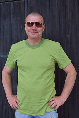 Чоловіча футболка оливкового кольору батал