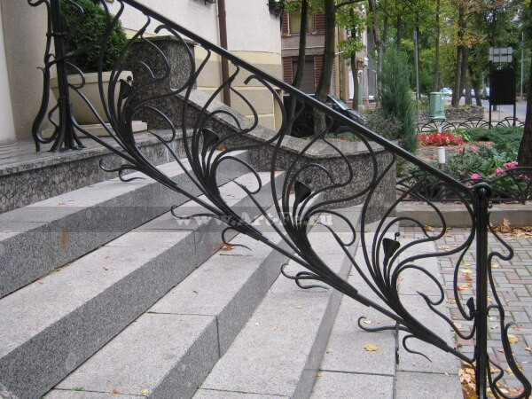 Металеві бильця