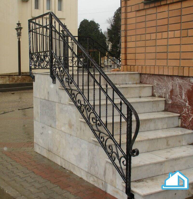 Ковані поручні зовнішні