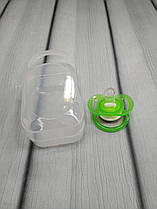 Пипка силіконова кругла в контейнері 6 -12м " Серце" зелена