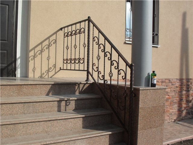 Поручні ковані