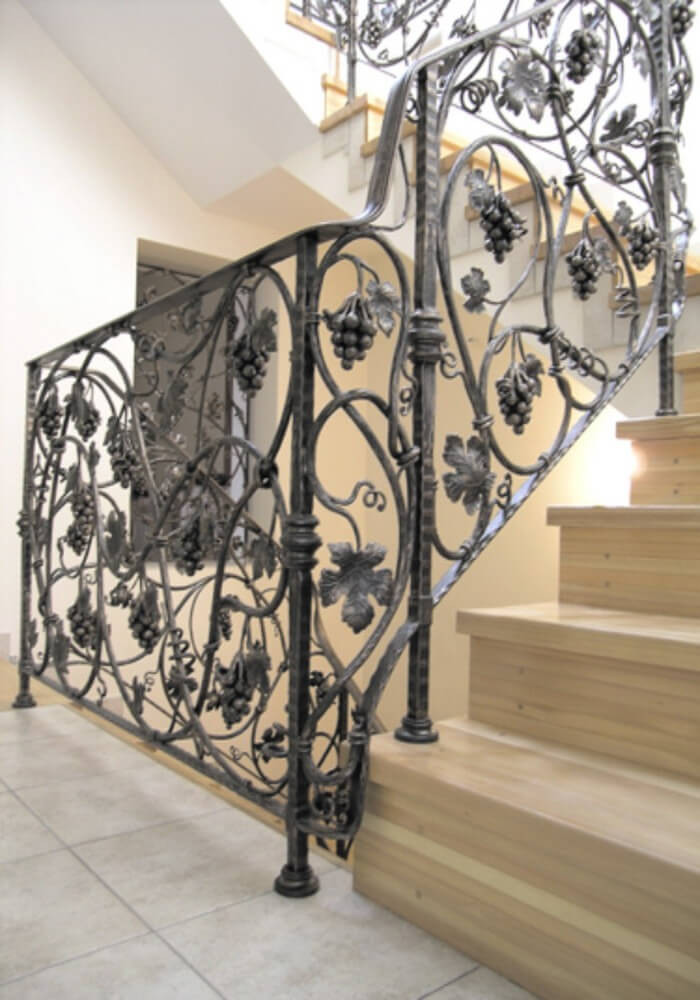 Ковані навіси та бильця