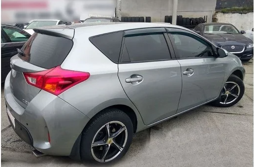 Вітровики Toyota Auris II 5d 2012 Cobra Tuning