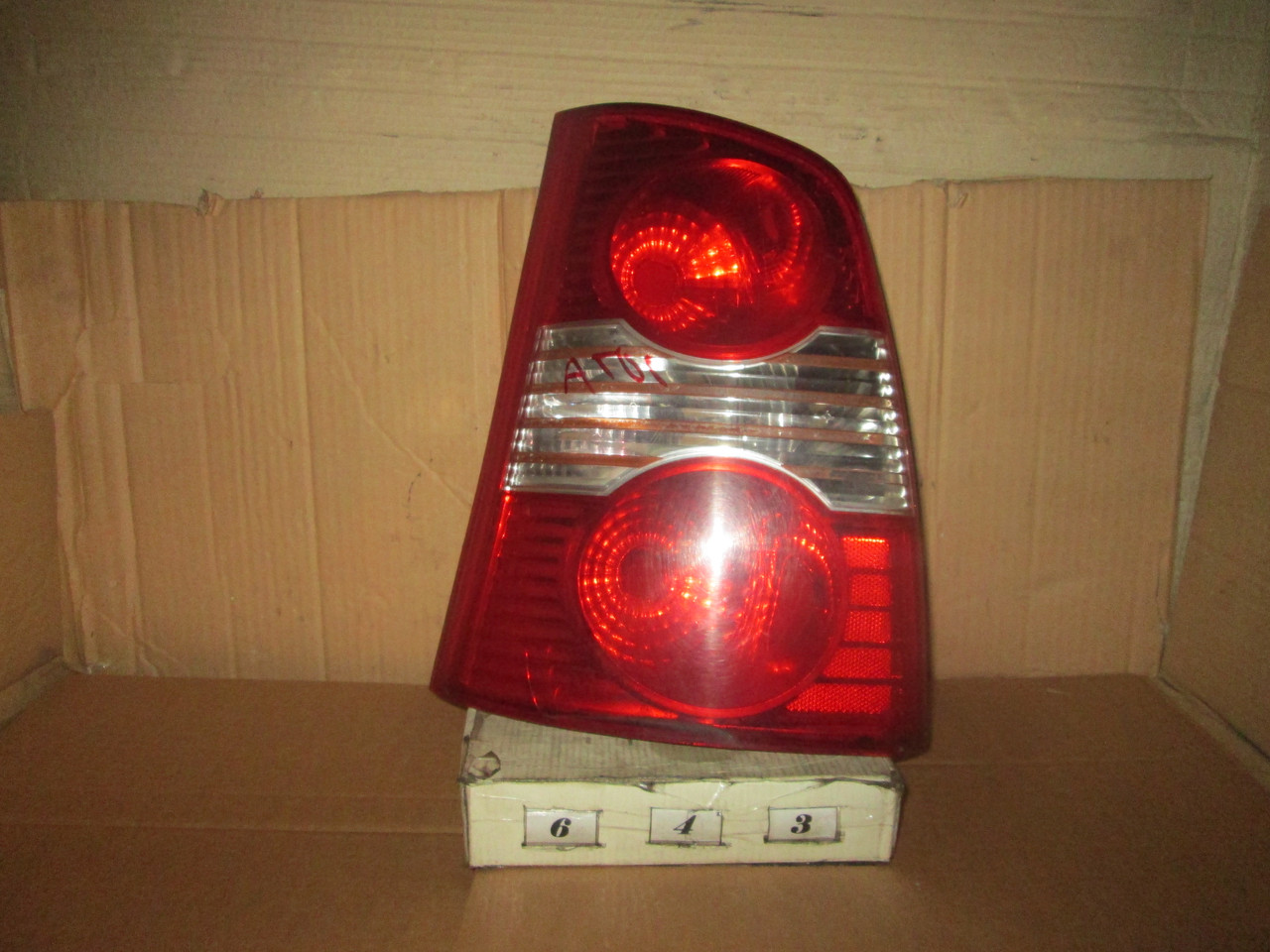 No643 Б/у ліхтар задній лівий для Hyundai Atos 2003-