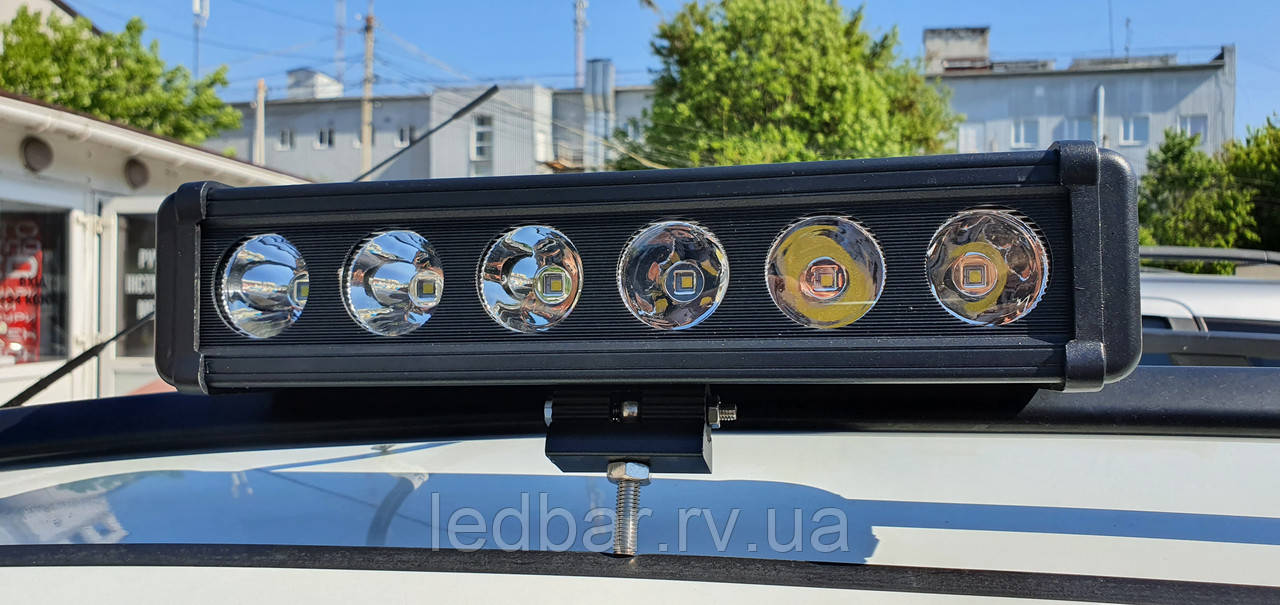 Світлодіодна додаткова фара білого кольору 60W Premium