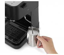 Ріжкова кавоварка еспресо Delonghi EC 235.BK, фото 3