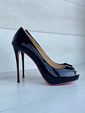 Жіночі чорні лакові босоніжки туфлі на платформі Christian Louboutin New Very Prive 12 см Лабутини Лабутин, фото 2