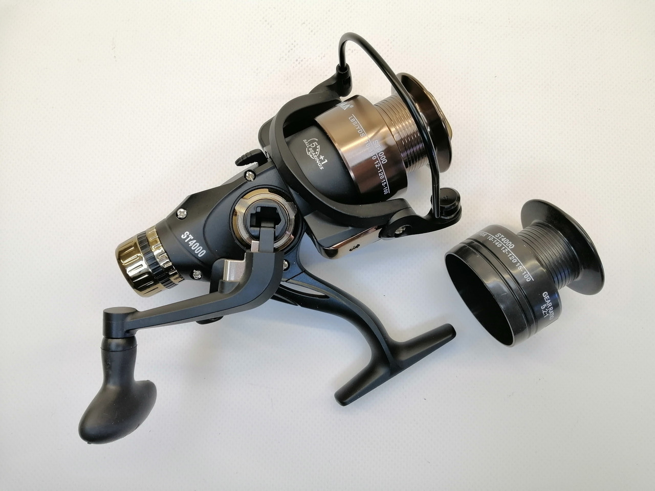 Котушка Feima ST 4000 5 + 1bb, з бейтраннером