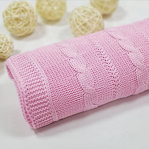 Плед в'язаний косичка зі смужкою кольору яскраво-рожевий 95*75 см (90% бавовна, 10% акрил)