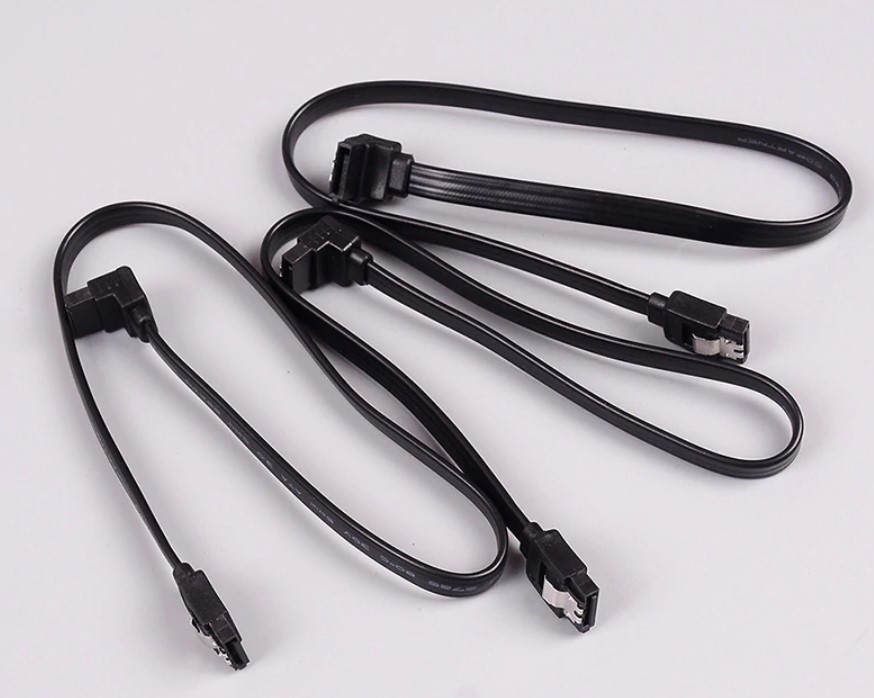 Шнур SATA 3.0 data CC-Ls 7pin-7pin 40 см 90 градусов штекер с защелкой, черный ATA 26awg 21149, фото 1