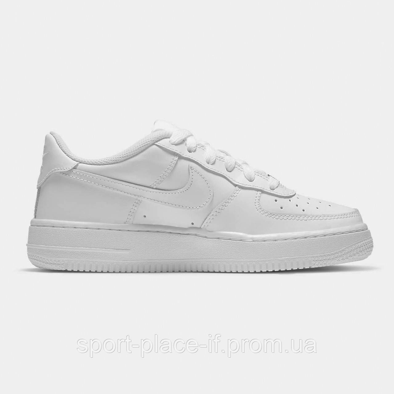 Air force one hotsell nike low white