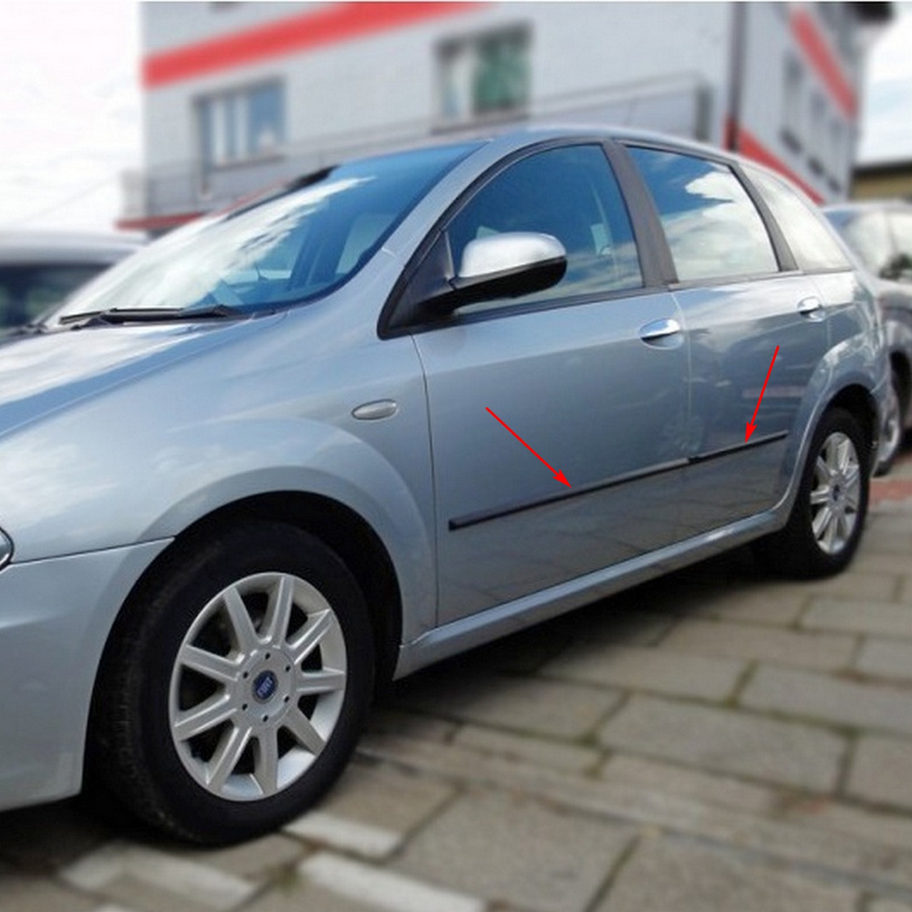 Молдинги на двері для Fiat Croma 2005-2007 / Lift. 2007-2012