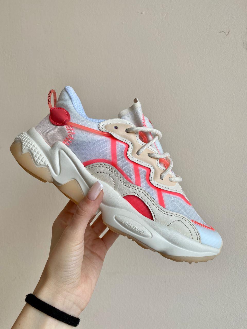 Кросівки жіночі Adidas Ozweego адідас озвиго білі з рожевим повсякденні