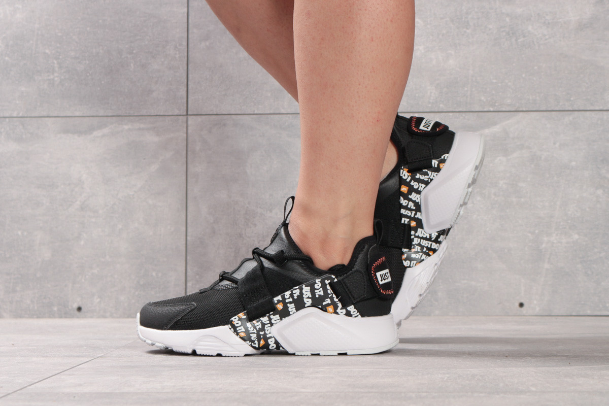 Кросівки жіночі 16382, Nike Air Huarache City Low, чорні, < 36 37 39 > р. 36-22,5 див.