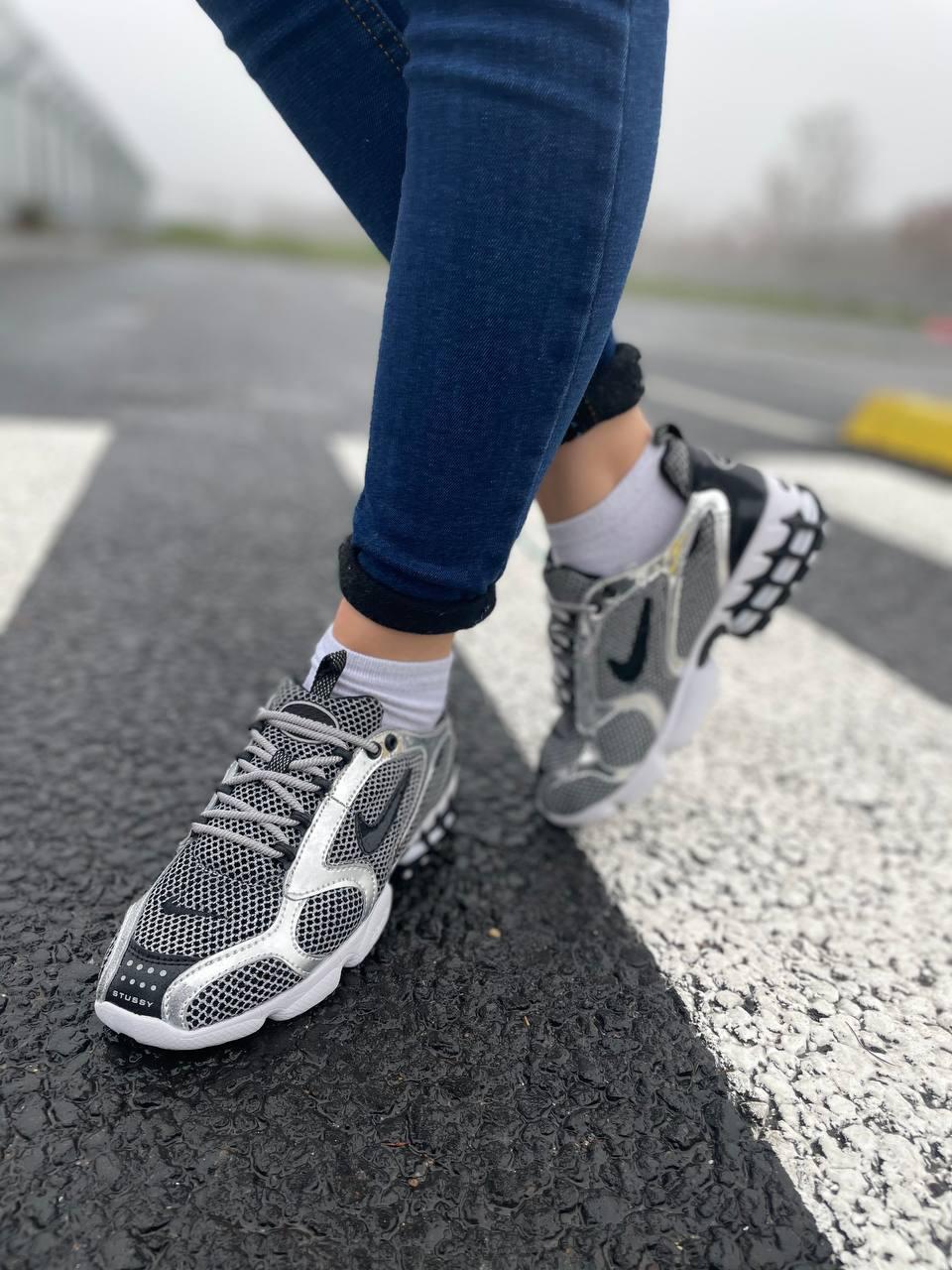 Жіночі кросівки Nike Stussy сірі рефлективн повсякденні демісезонні